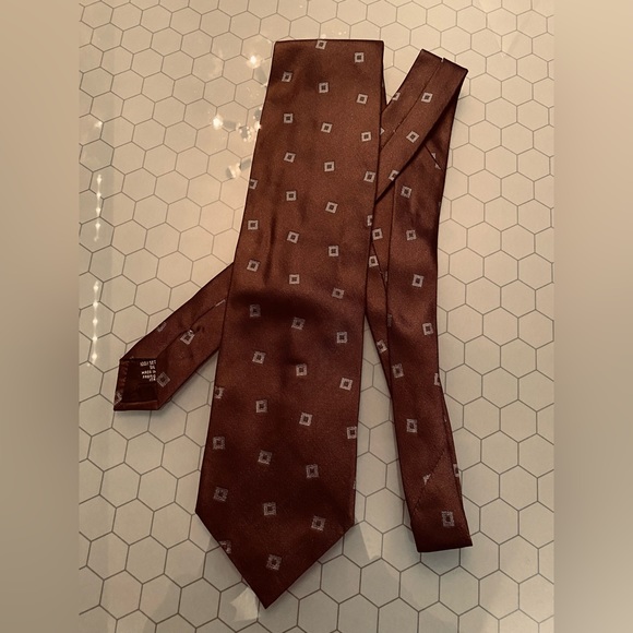 Armani 100% silk tie 🤎 - Picture 1 of 4